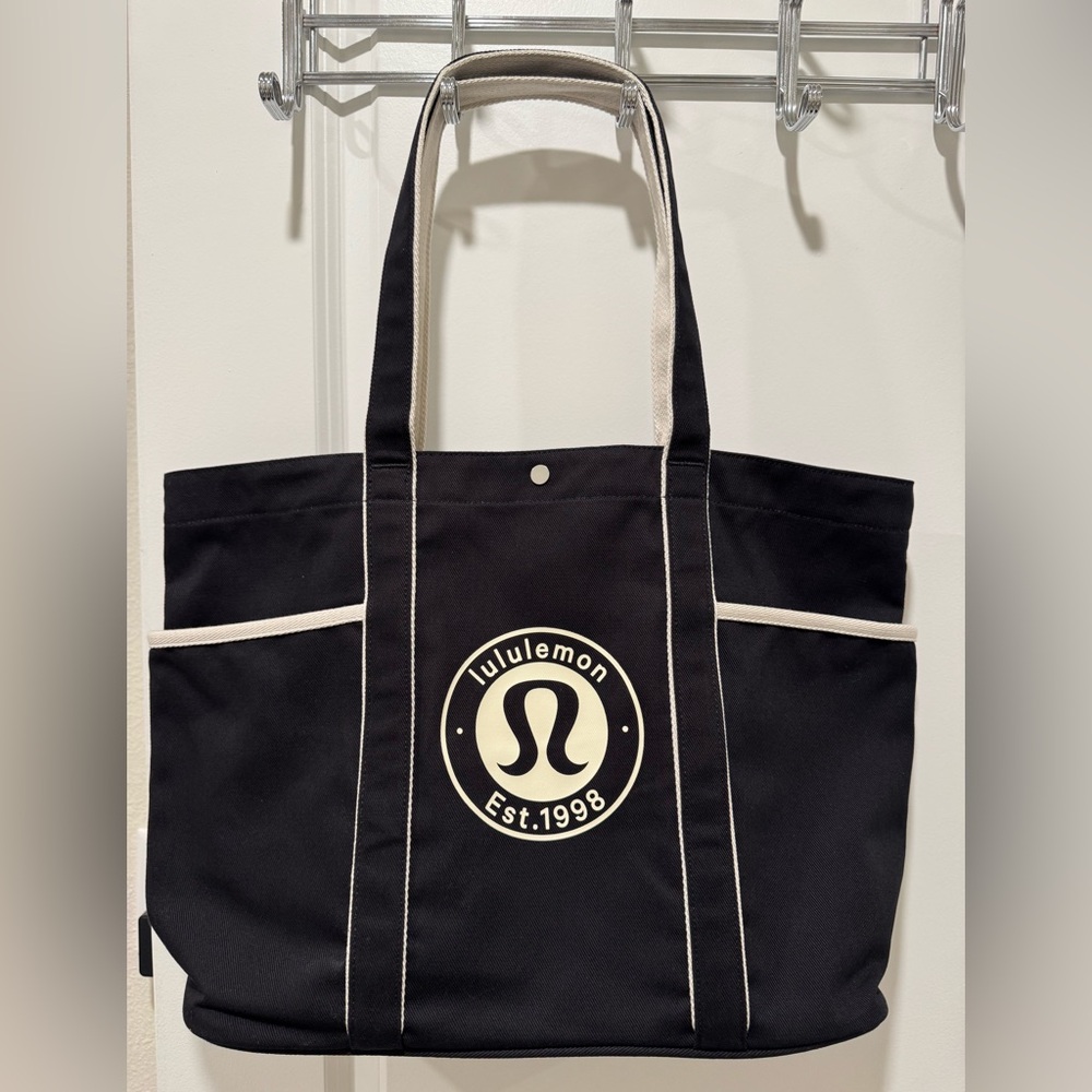 NWOT Lululemon Canvas Tote Bag